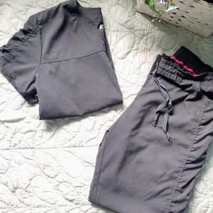 Gray scrub set size large